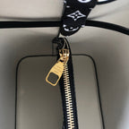 Louis Vuitton NeoNoe Bucket Bag 26cm White