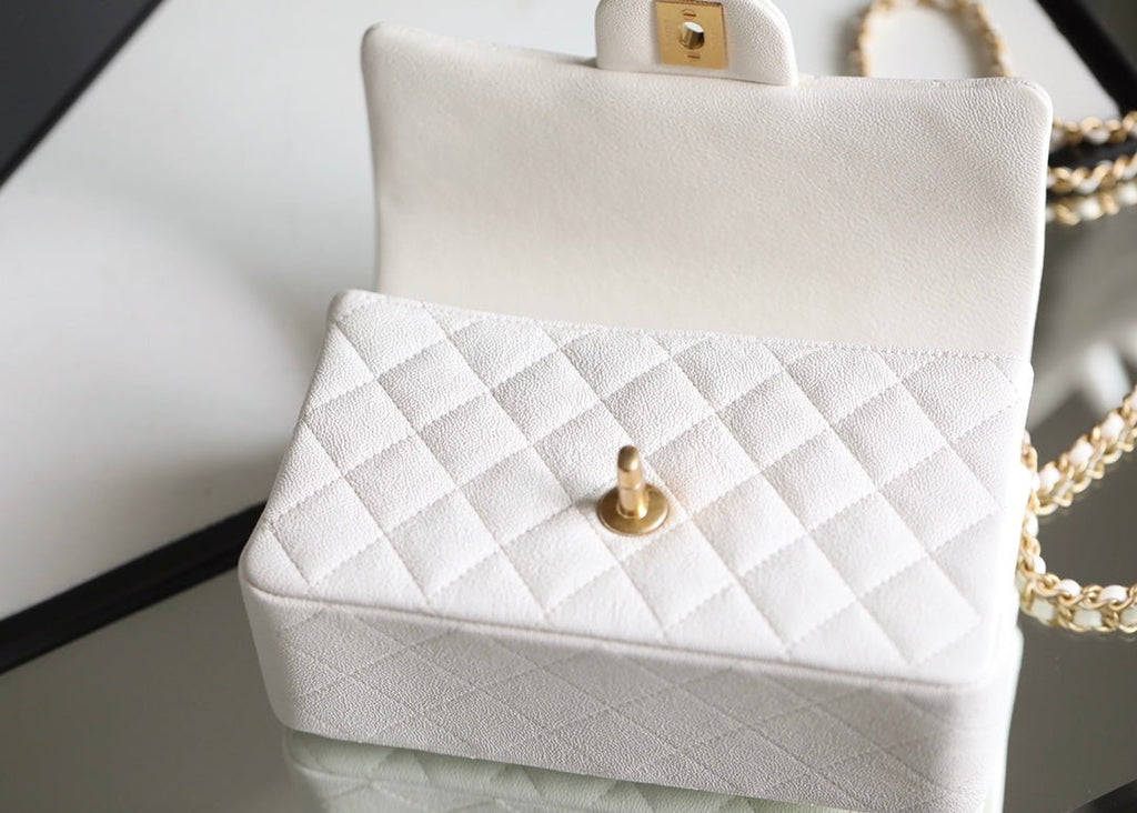 Chanel Flapbag With Top Handle 20cm White