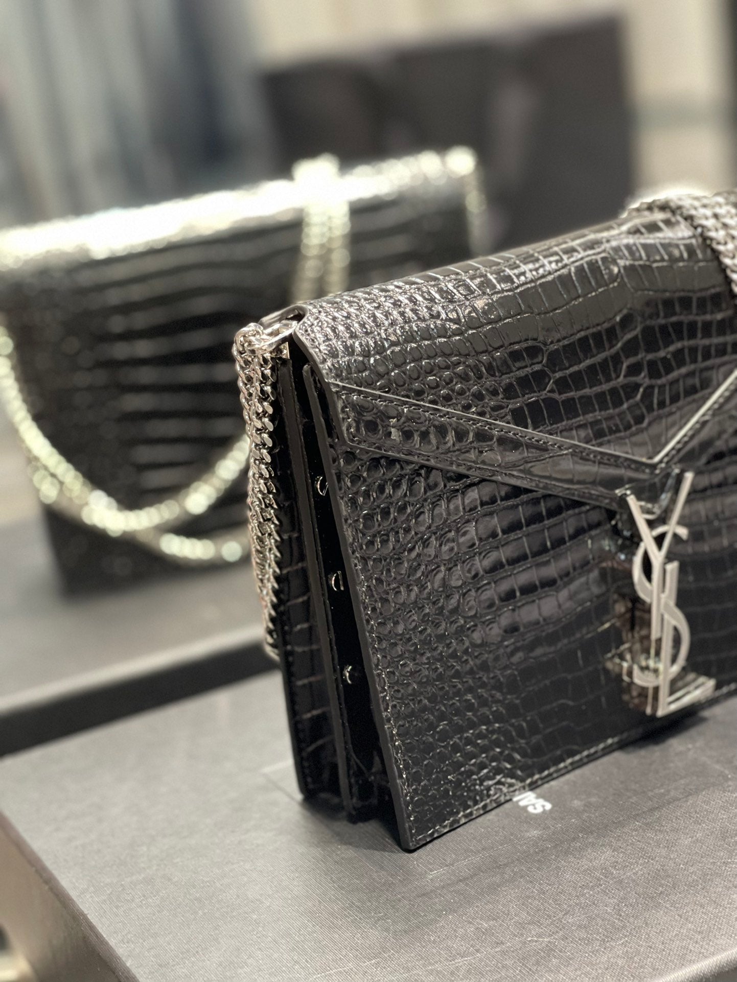 Saint Laurent Cassandra Medium Chain Bag In Grain De Poudre Embossed 22cm Black