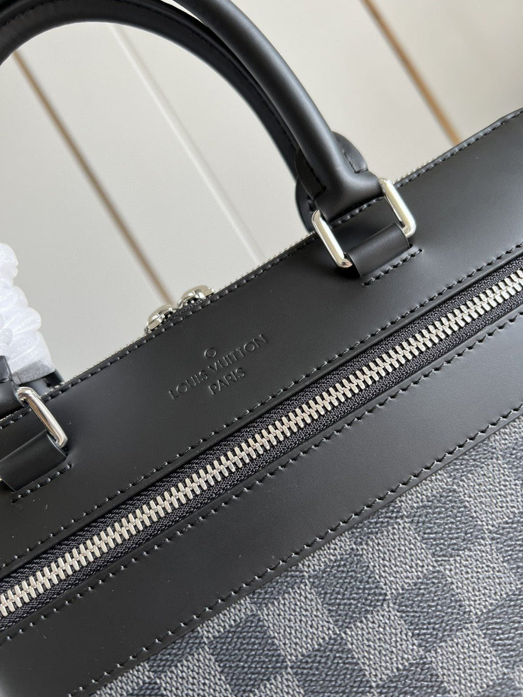 Louis Vuitton Porte Documents Jour Damier Graphite 37cm