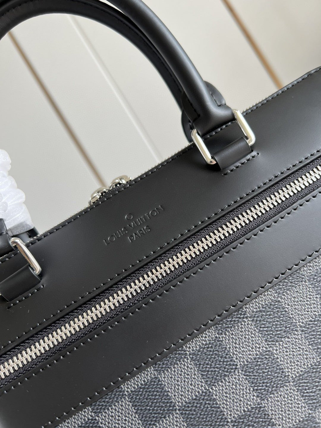 Louis Vuitton Porte Documents Jour Damier Graphite 37cm