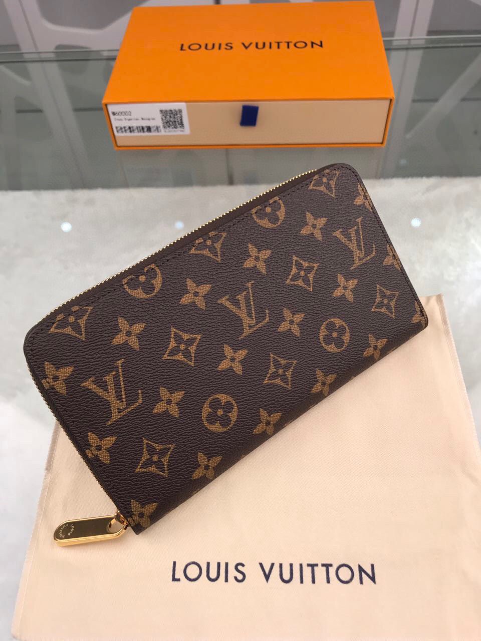 Louis Vuitton Zippy Vertical Wallet 20cm