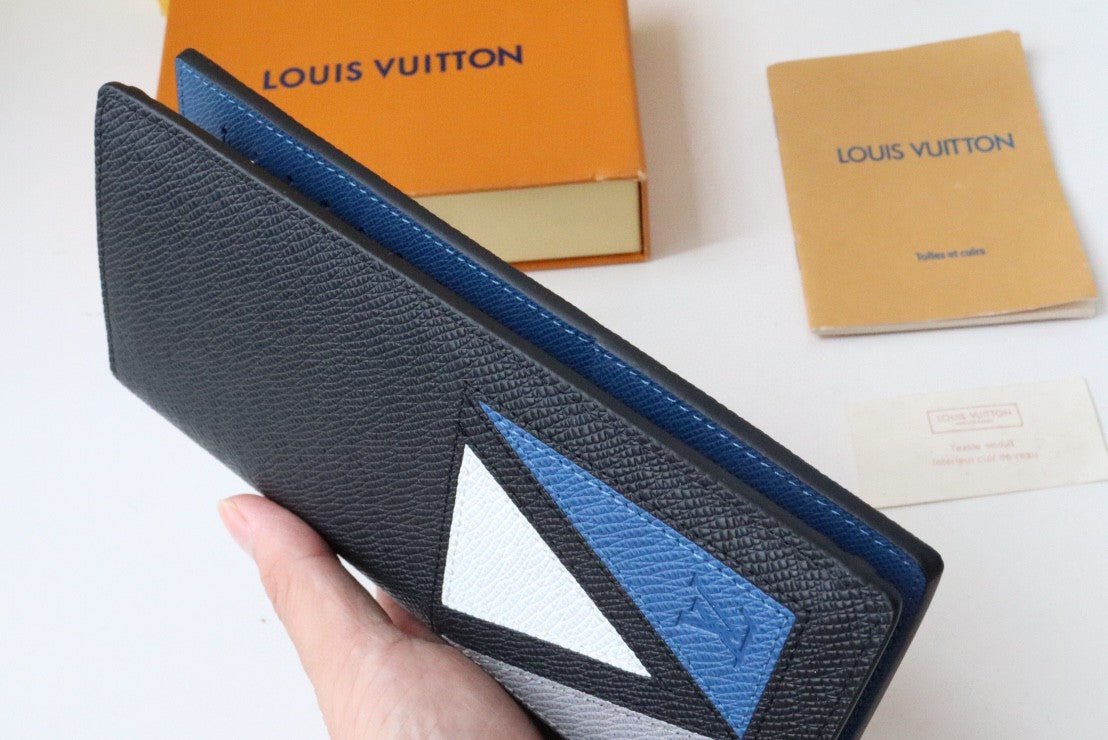 Louis Vuitton Brazza Wallet 19cm