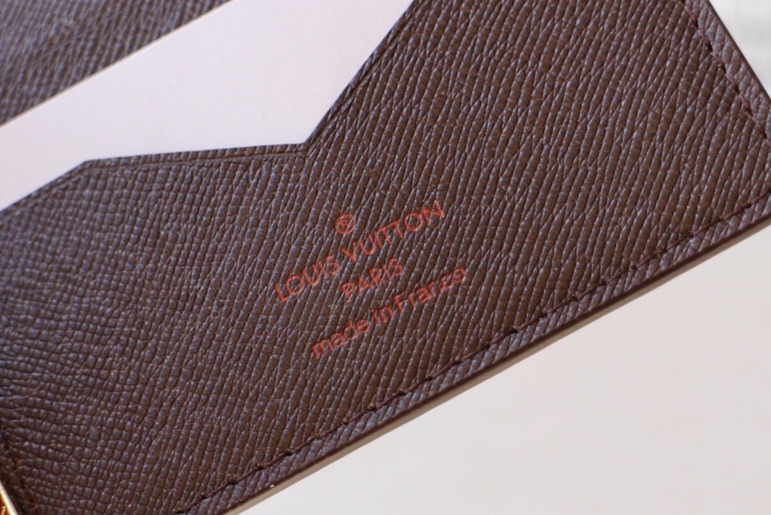 Louis Vuitton Clutch 12cm Brown