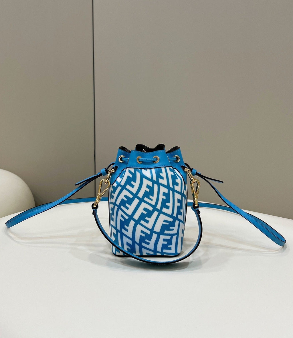 Fendi Vertigo Bucket Bag 18cm Blue