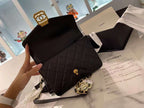 CoCo Flap Bag Chanel Sign 22cm Black