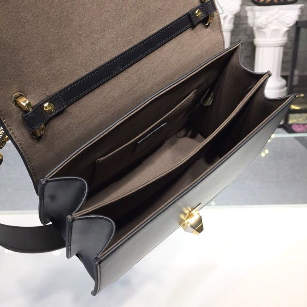 Fendi FF Embossed Kan I Bag 25cm Calfskin Leather Pre-Fall Collection, Black