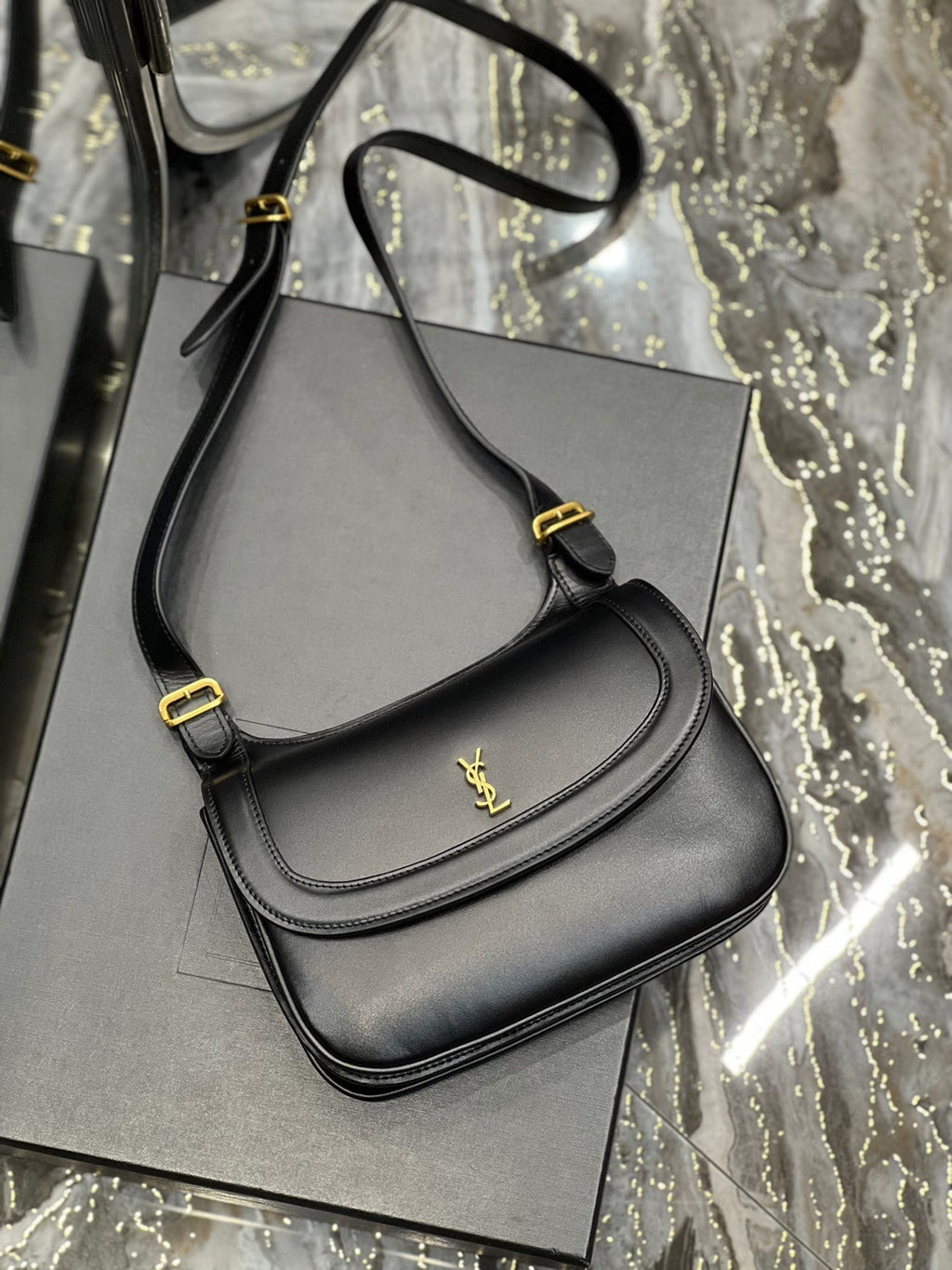 Saint Laurent Charlie Medium Shoudler Bag 23cm