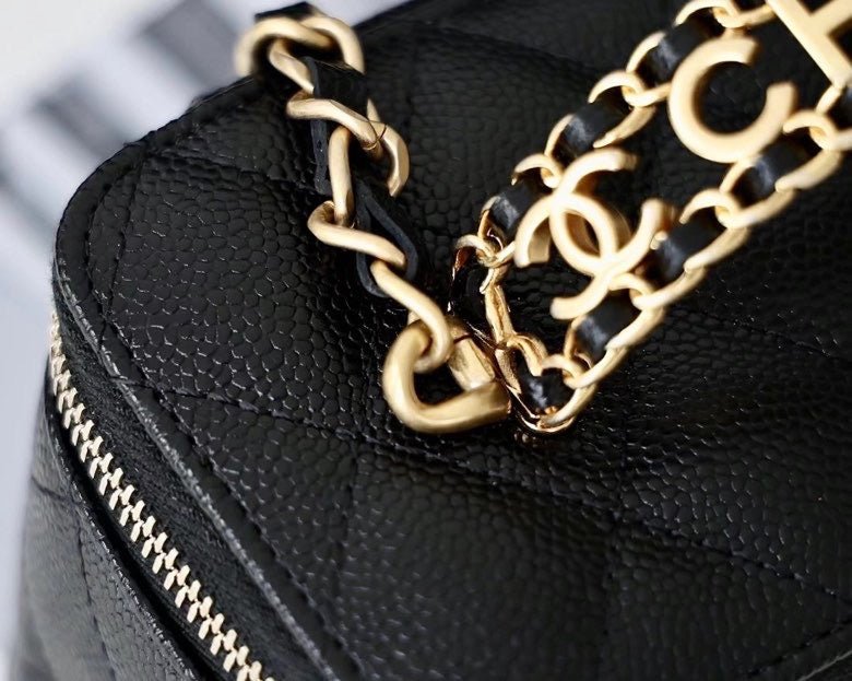 Chanel Small Vanity Bag 17cm Black
