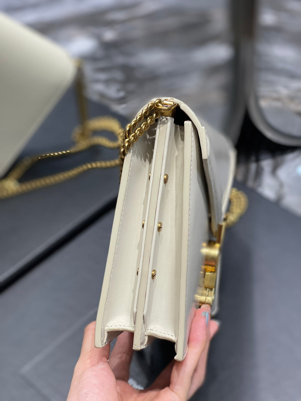 Saint Laurent Cassandra Medium Chain Bag In Grain De Poudre Embossed 22cm White
