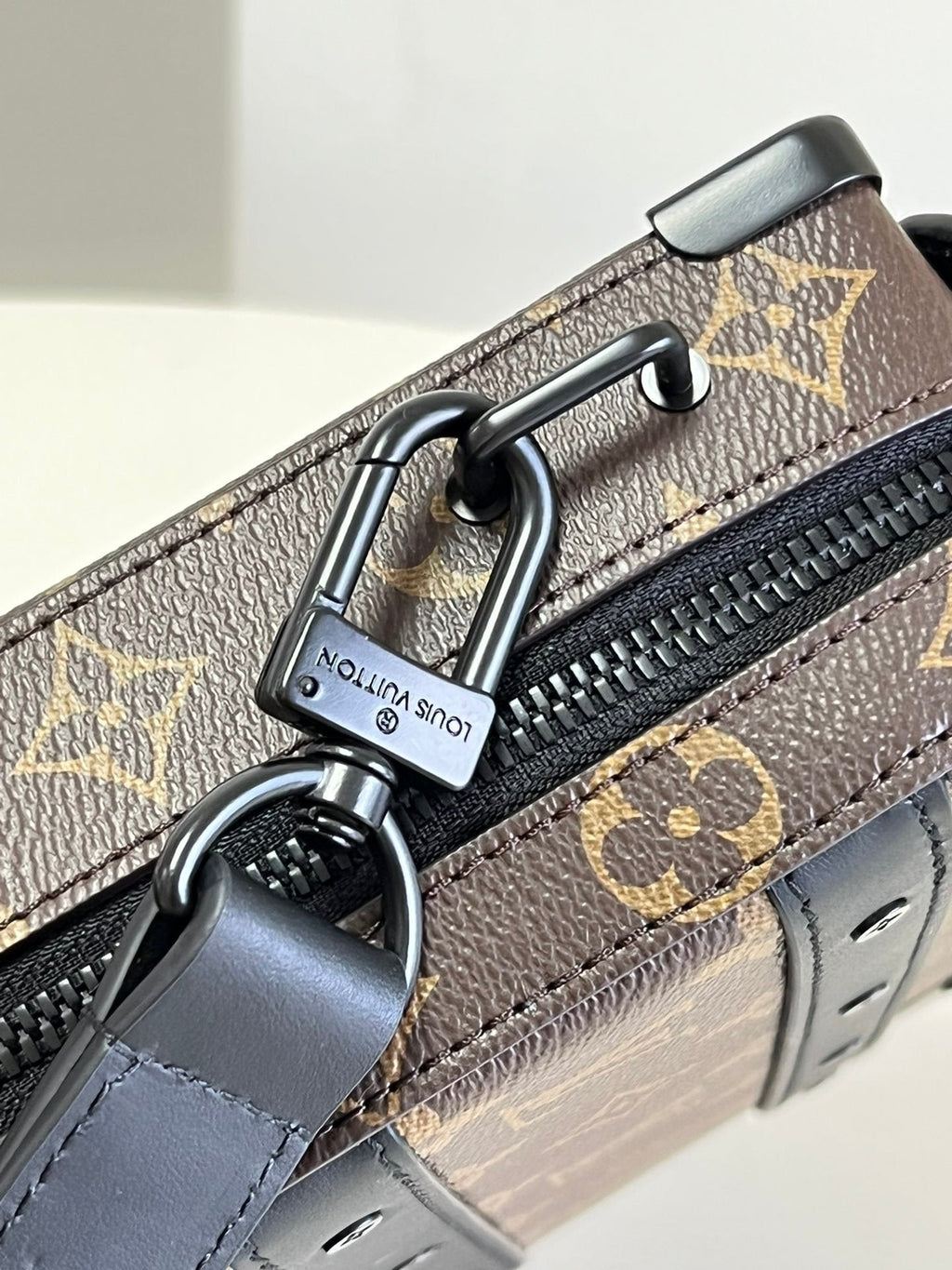 Louis Vuitton Handle Soft Trunk 22cm Brown