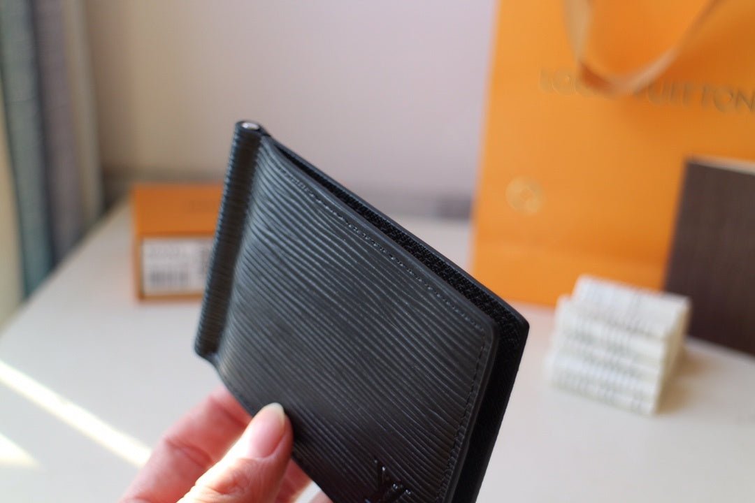 Louis Vuitton Clutch 12cm Black