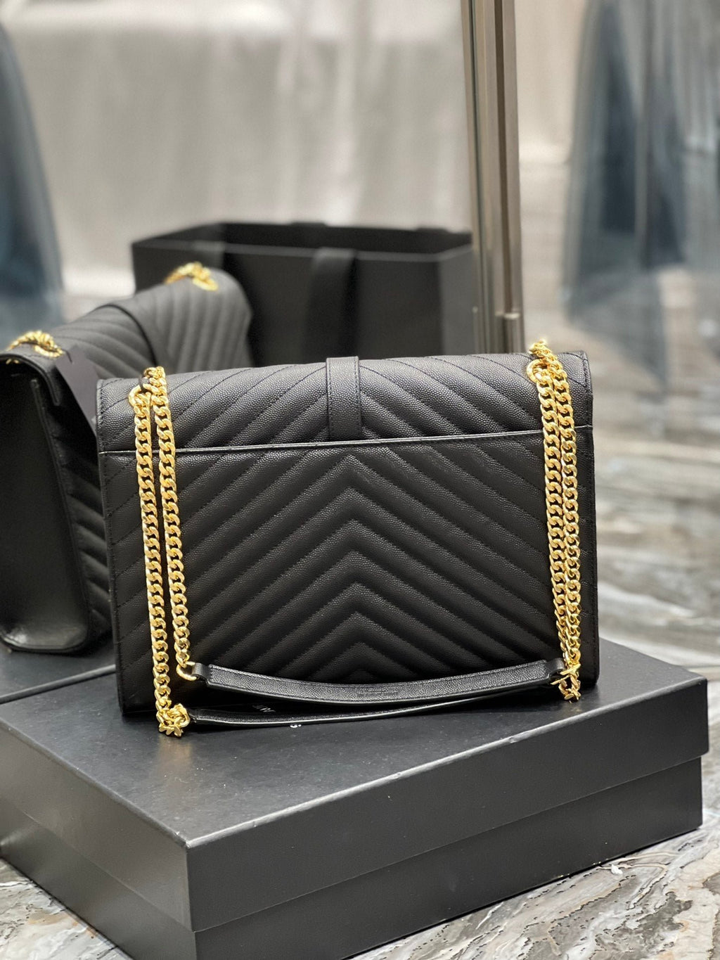 Saint Laurent College Large Chain Bag 32cm Black