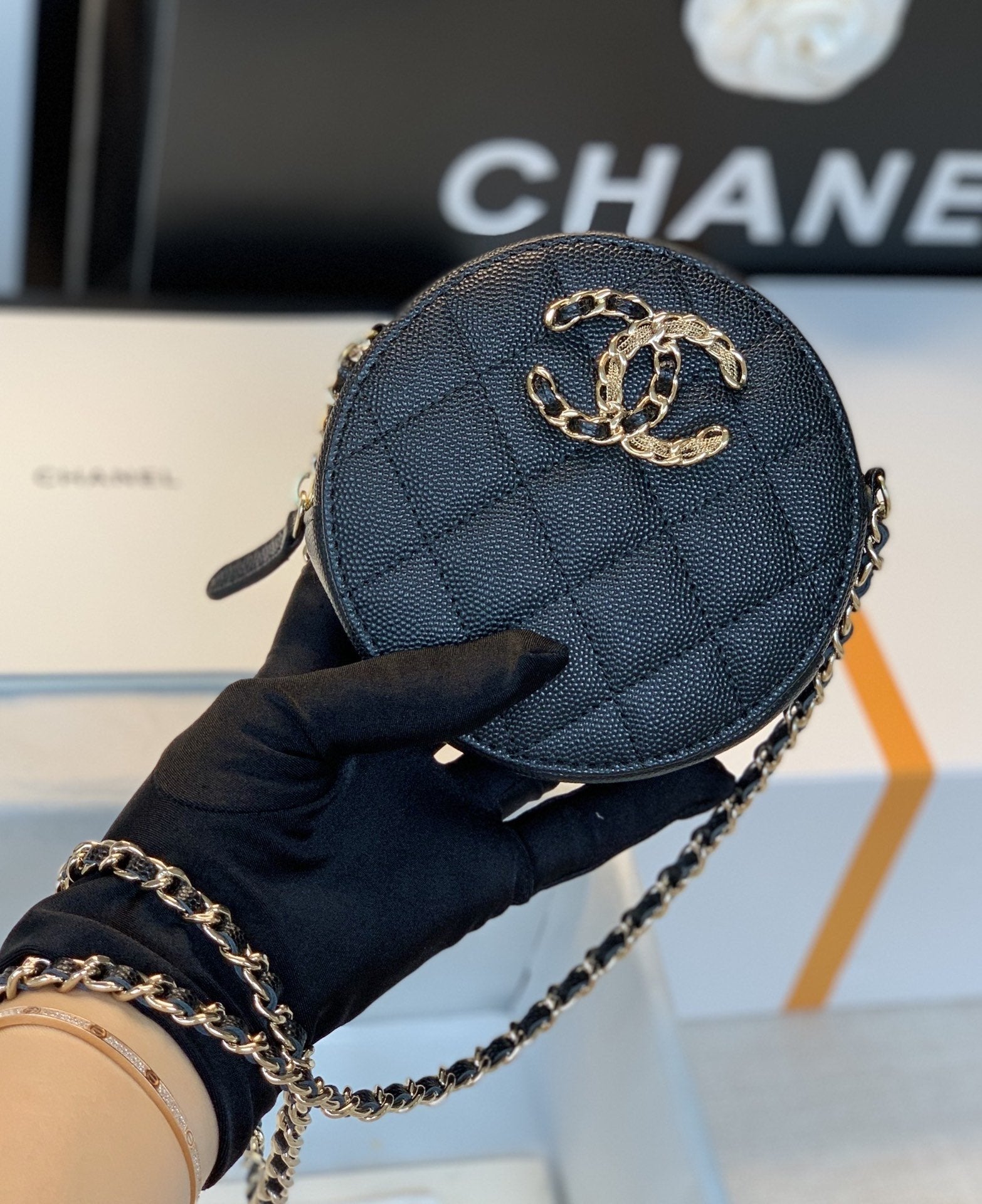 Chanel Round Bag Crossbody 12cm Black