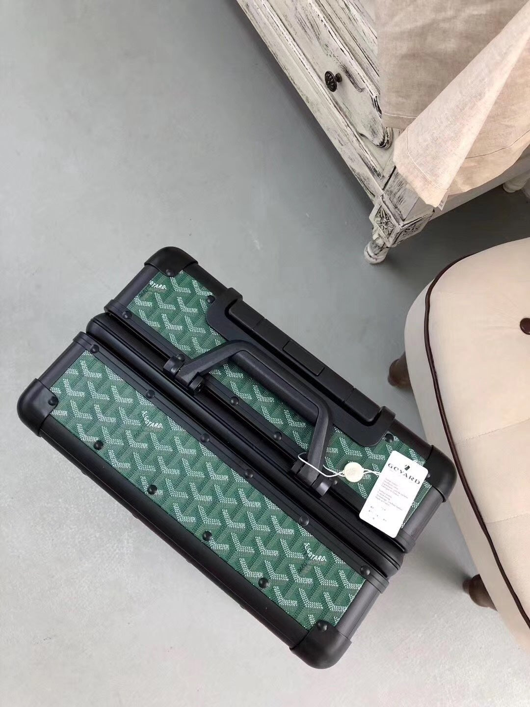 Louis Vuitton Rolling Vali In Green 20 Inch