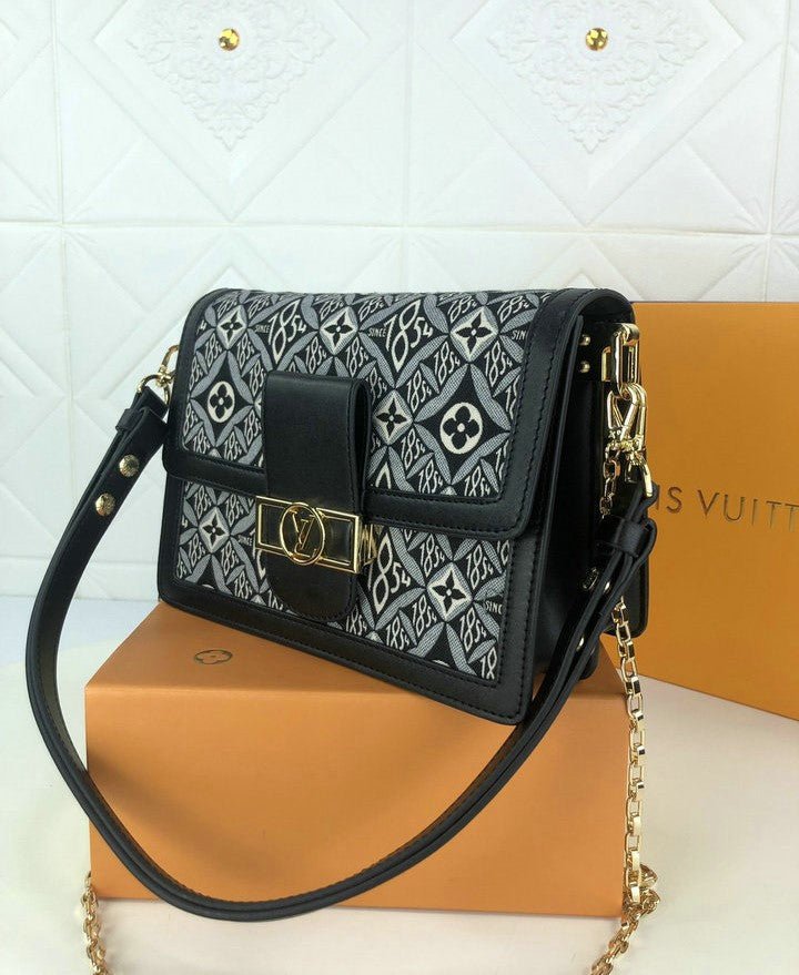 Louis Vuitton Dauphine Chain 25cm Black