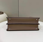 Fendi Peekaboo Iseeu Medium 33cm Brown