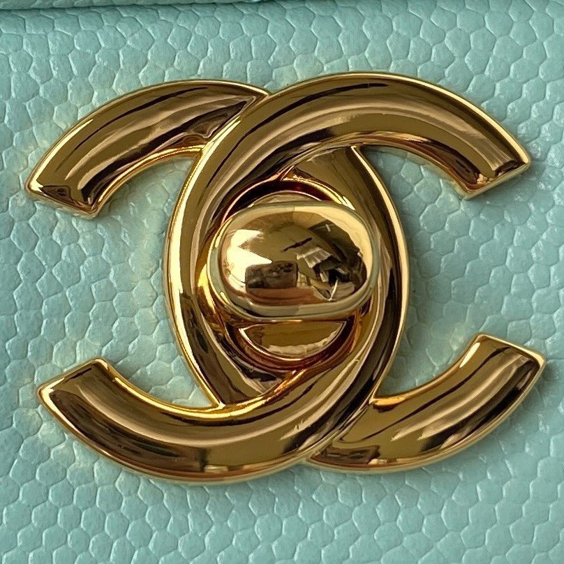 Chanel Mini Classic Flapbag 20cm