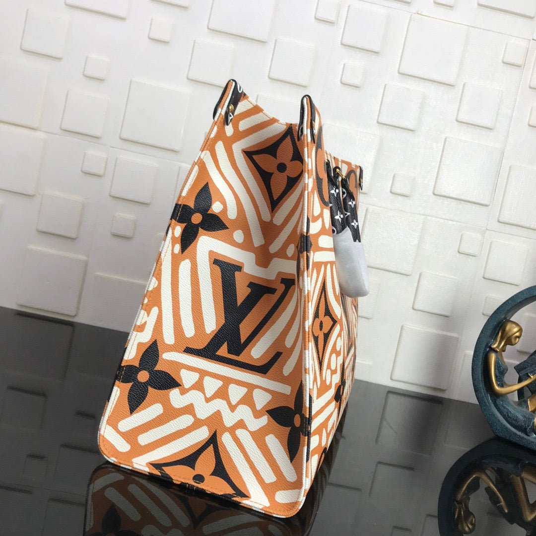 Louis Vuitton On The Go GM Tote Bag 41 cm, Orange