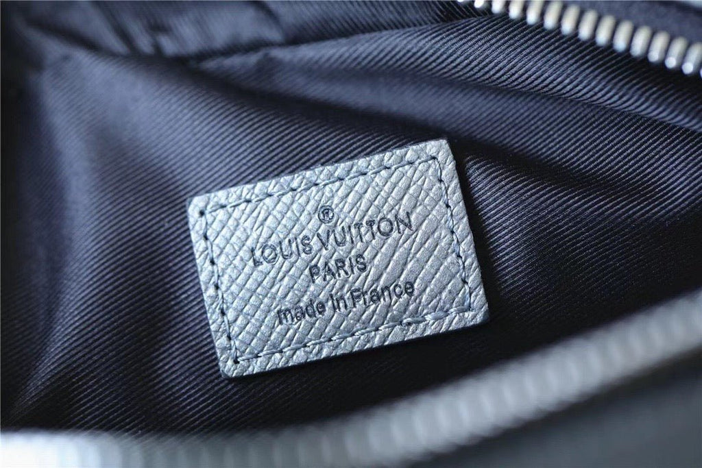 Louis Vuitton Outdoor Sling Bag 15cm