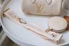 Louis Vuitton Monogram 20cm White Cream