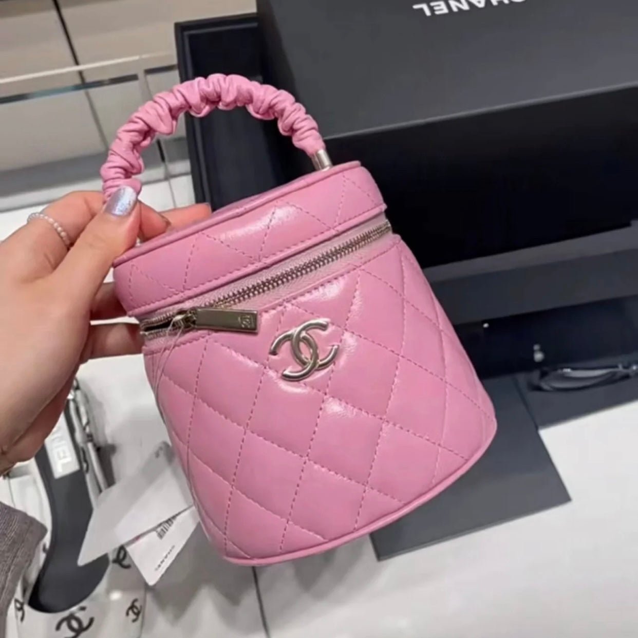 Chanel Small Vanity Case 13cm Pink