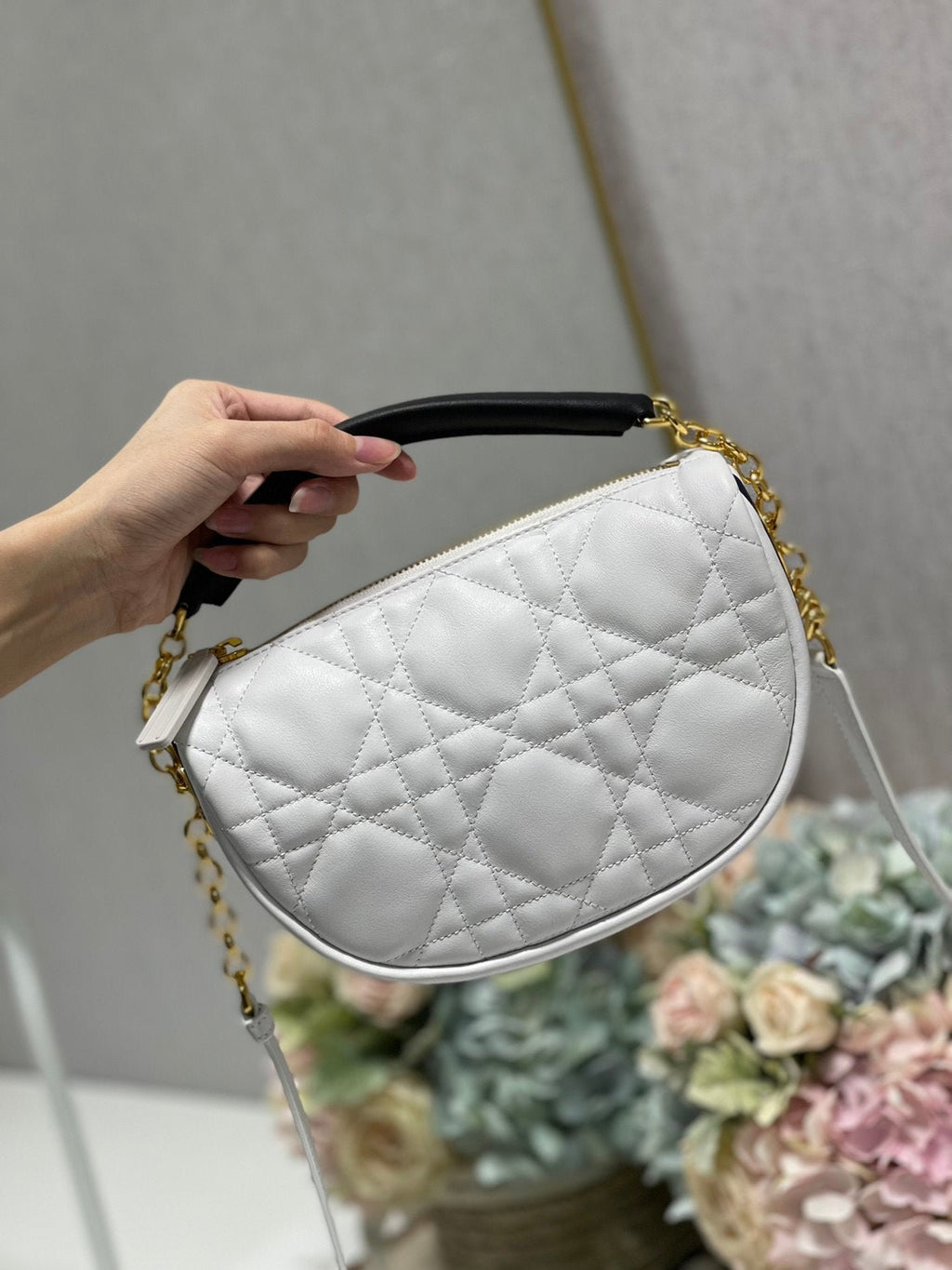 Christian Dior Small Vibe Hobo Bag 20cm White