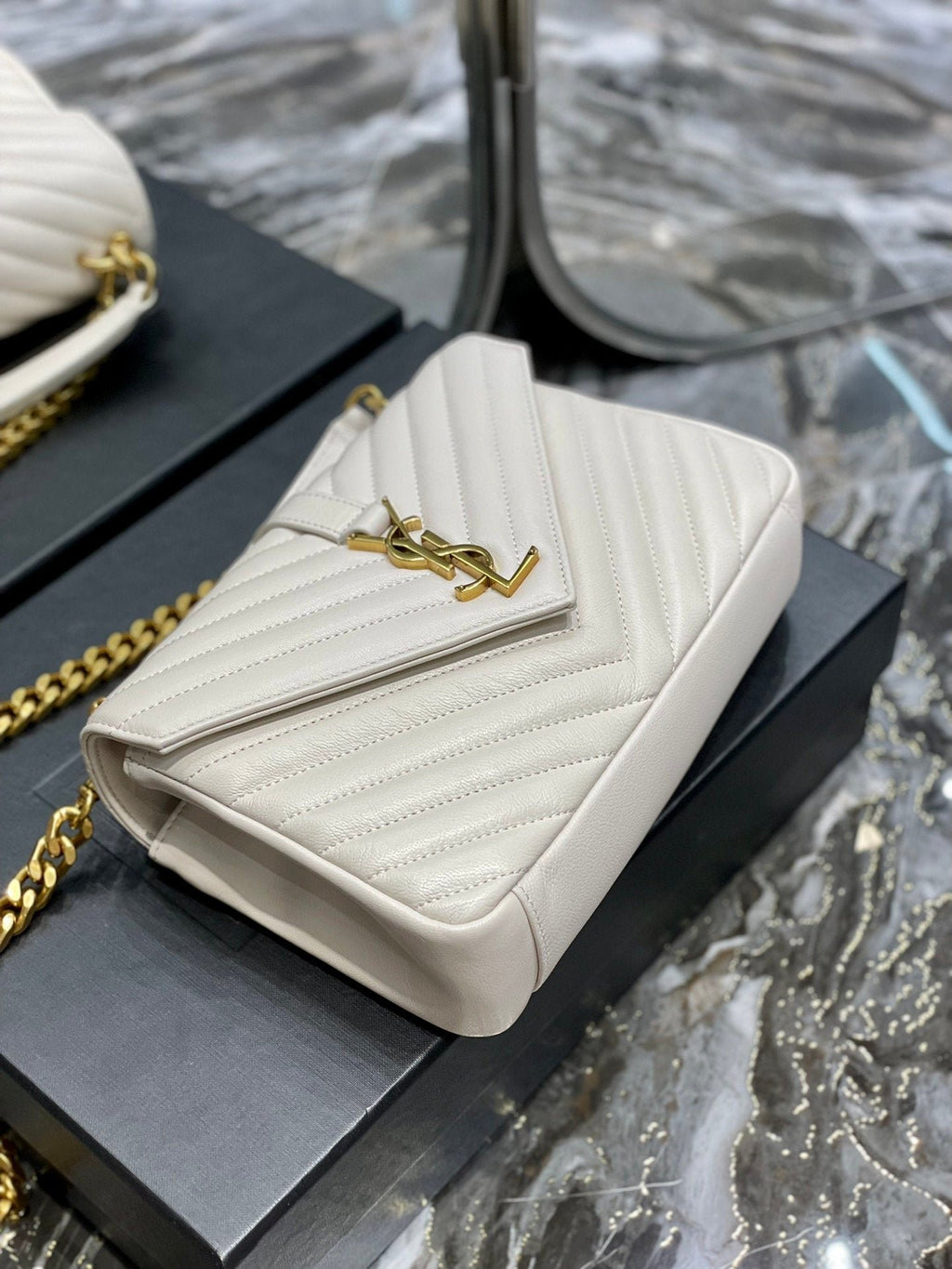 Saint Laurent College Medium Chain Bag With Gold Hardware 24cm
