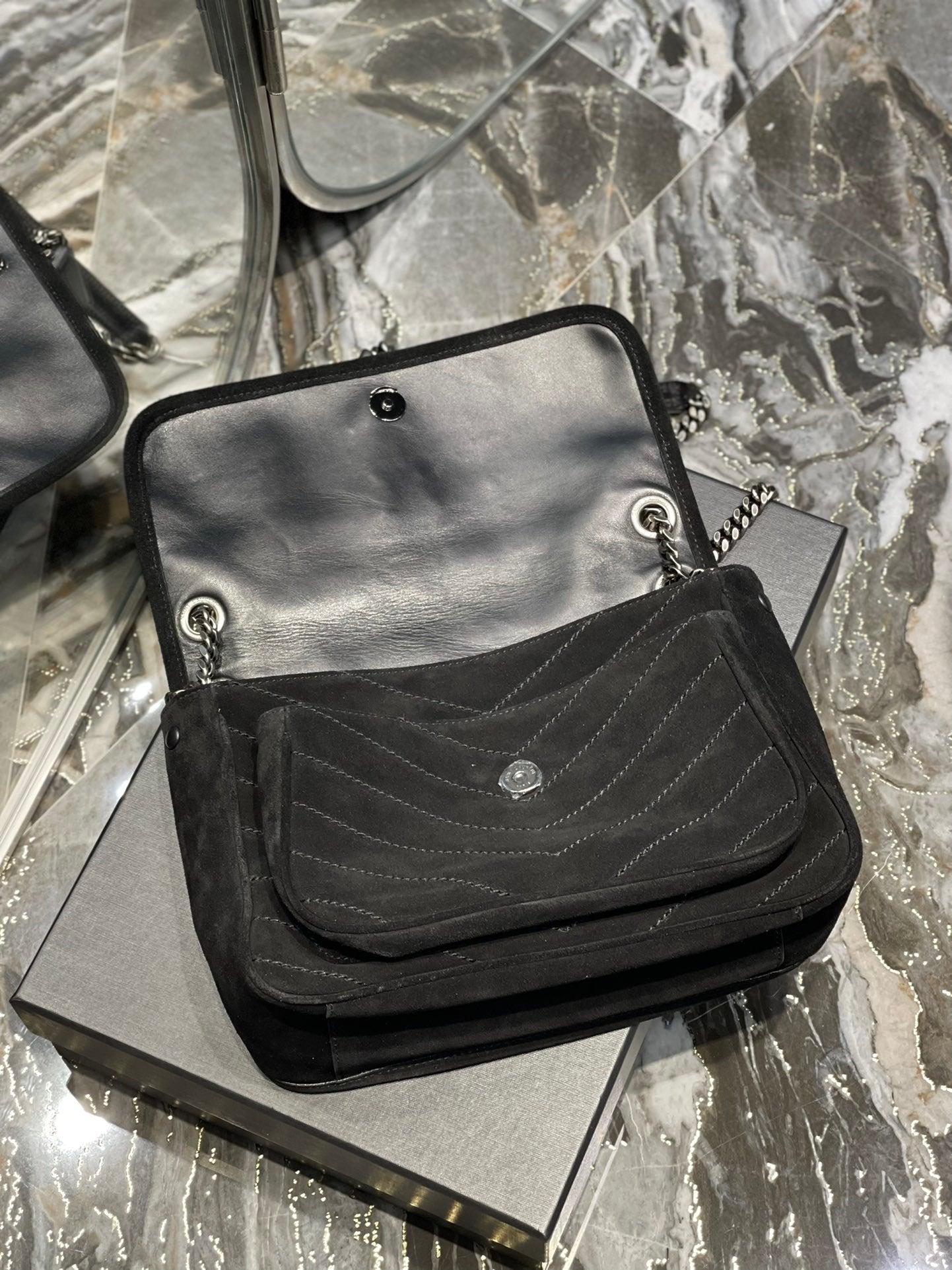 Saint Laurent Niki Medium Chain Bag With Silver Hardware 28cm