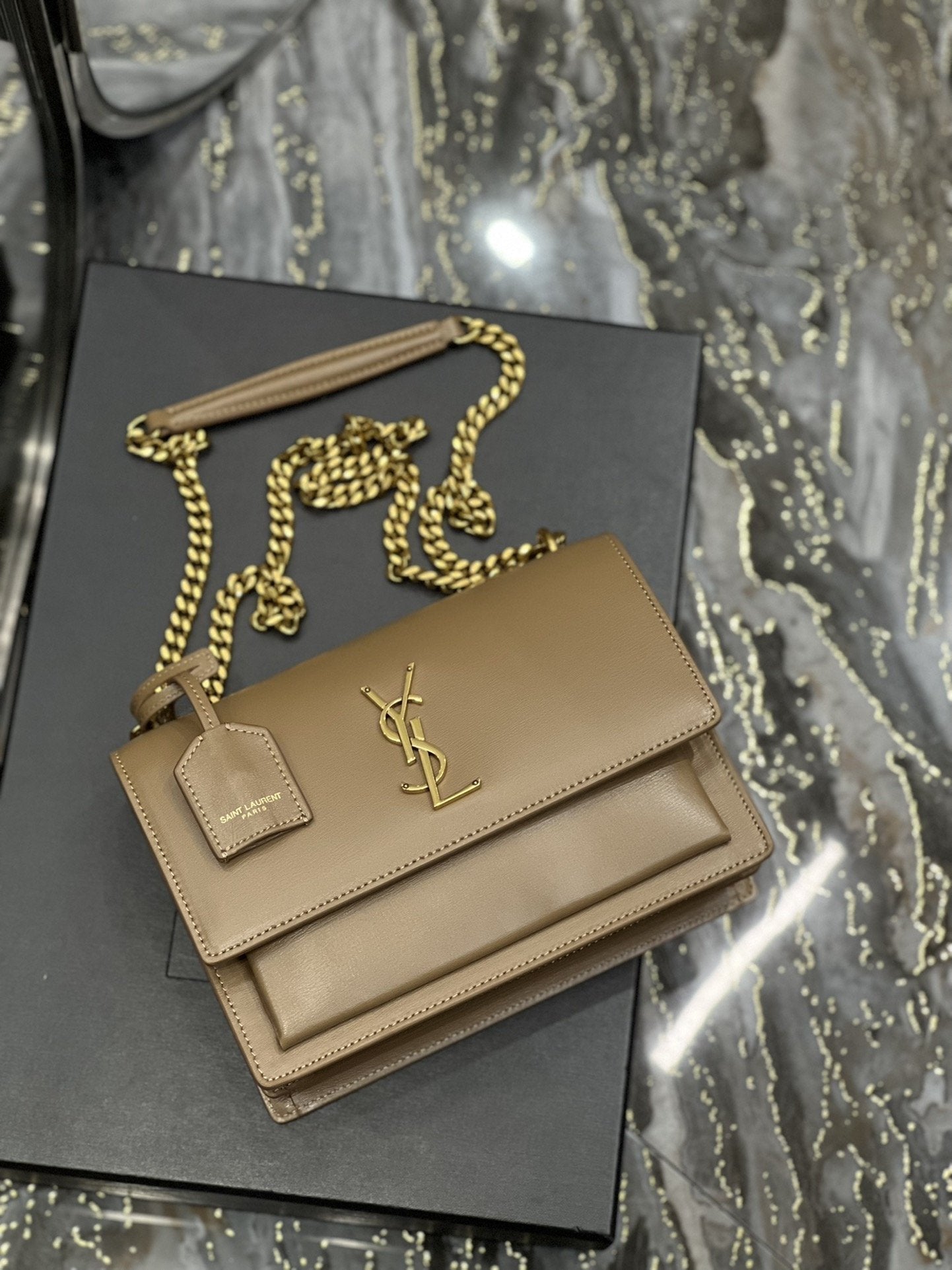 Saint Laurent Sunset Medium Chain Bag 22cm