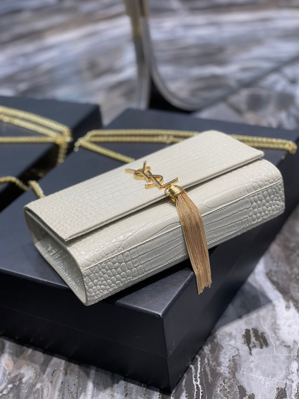 Saint Laurent Kata Medium Chain Bag With Tassel 24cm