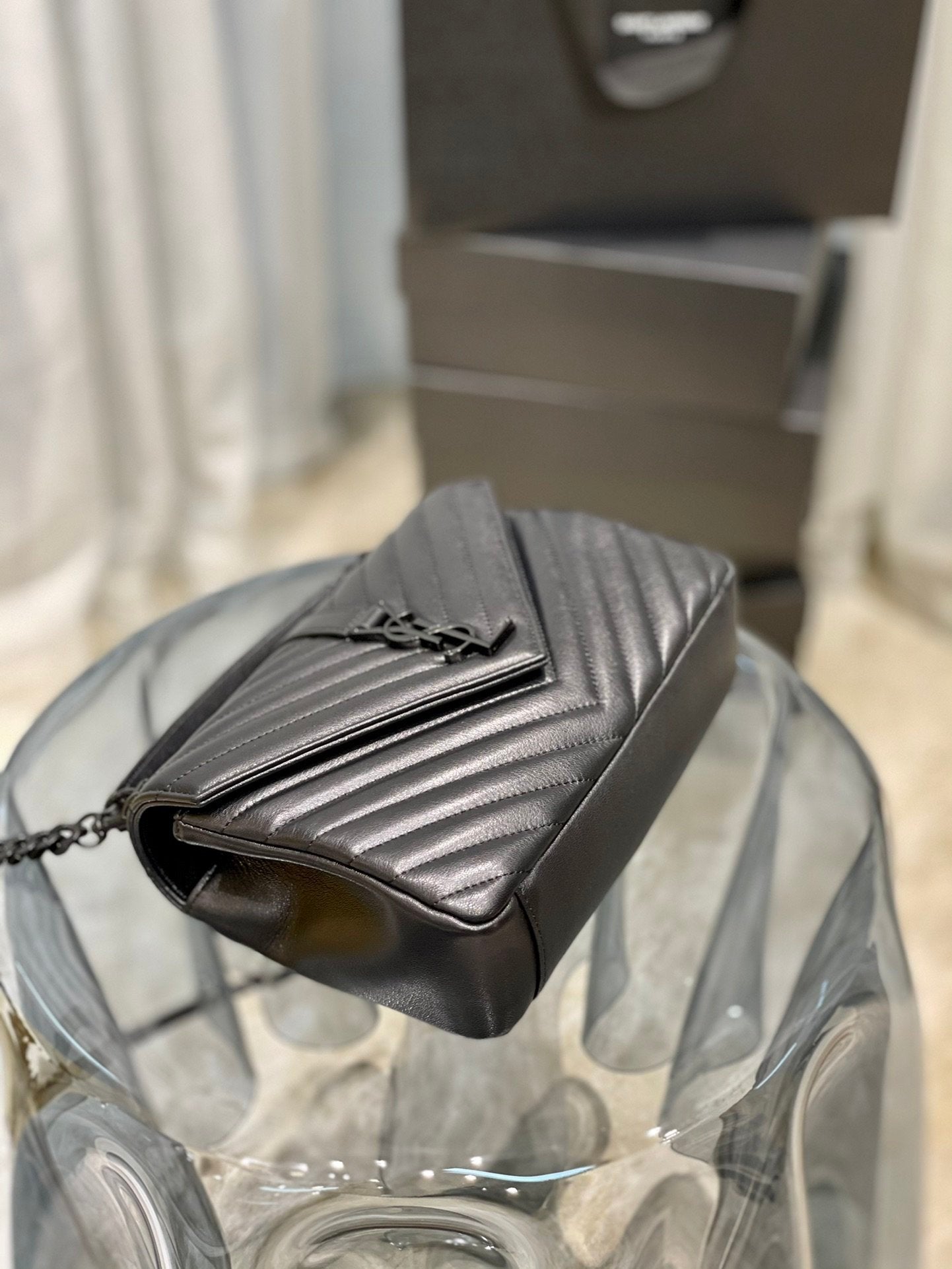Saint Laurent College Medium Chain Bag With Black Hardware 24cm