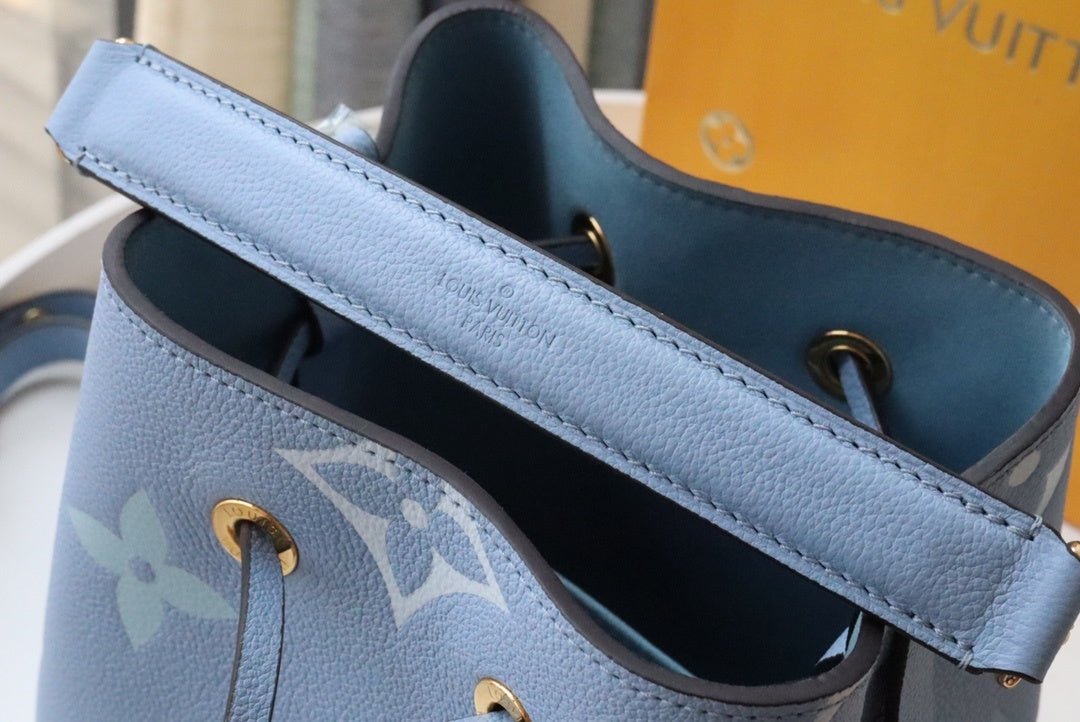 Louis Vuitton Neo Noe BB 20cm Blue