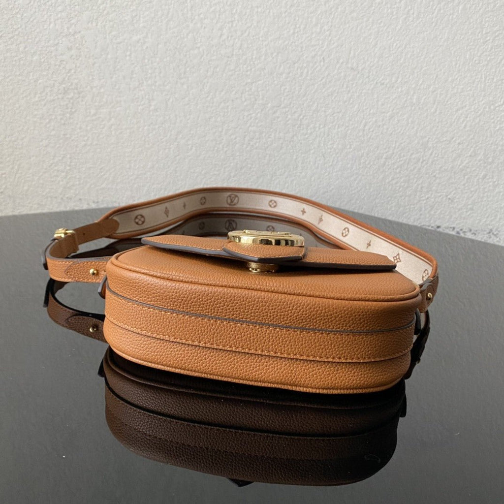 Louis Vuitton M55950 LV Point 9 22cm Brown