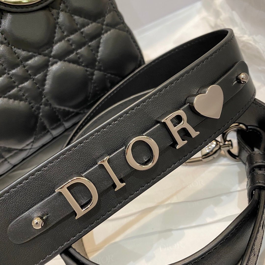 Christian Dior Lady Dior Bag Metal Hardware Spring Collection 20cm Black