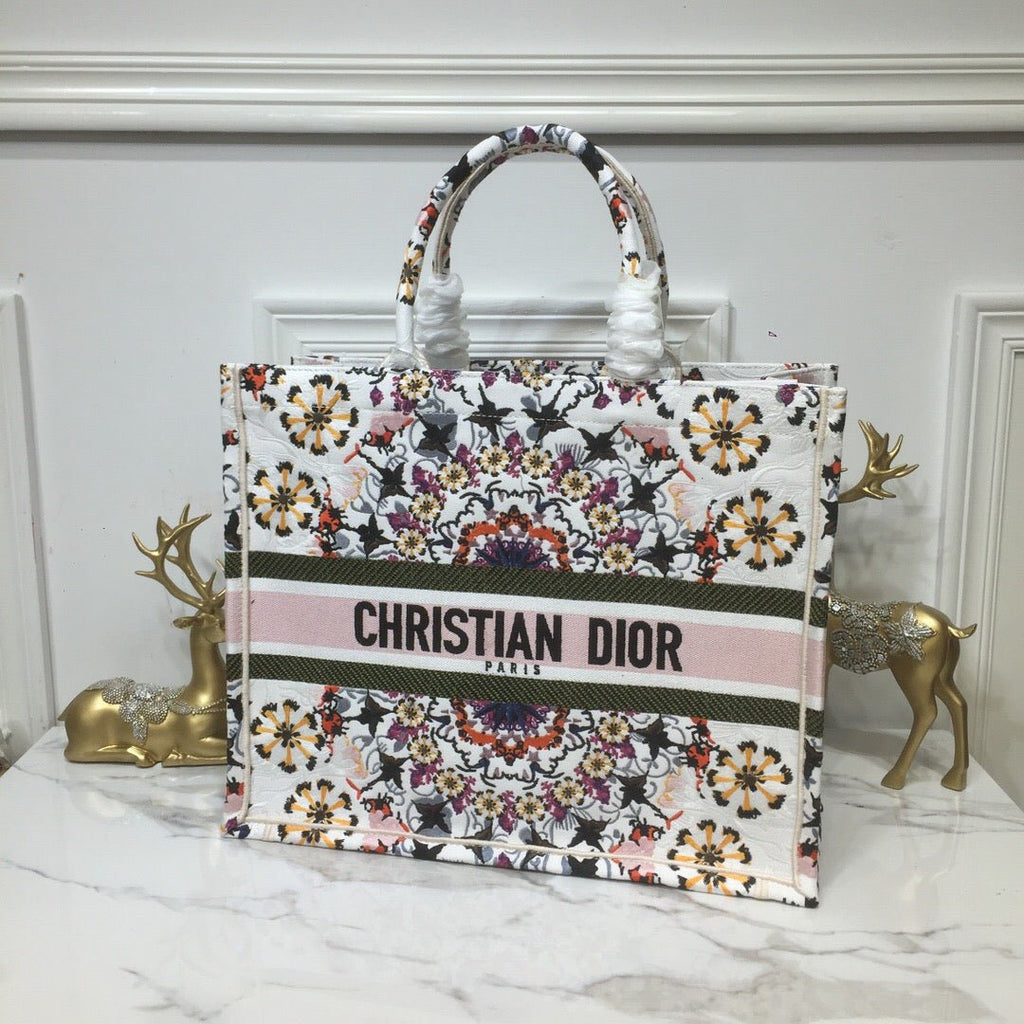 Christian Dior Book Tote 42 cm White
