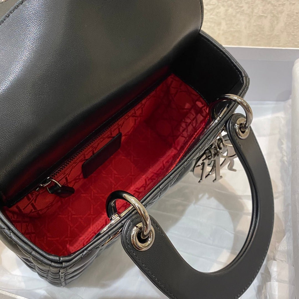 Christian Dior Lady Dior Bag Metal Hardware Spring Collection 20cm Black