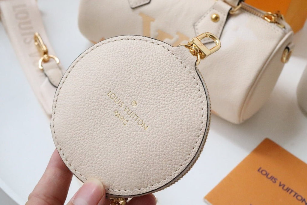 Louis Vuitton Monogram 20cm White Cream