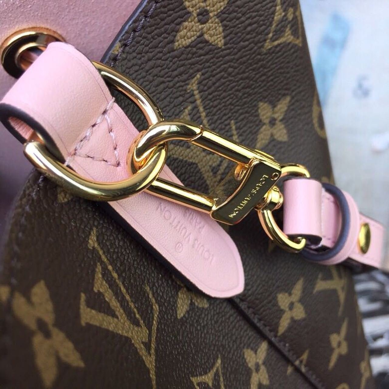 Louis Vuitton NoNo Bucket Bag Monogram Canvas Spring/Summer Collection M44022 Rose Poudre