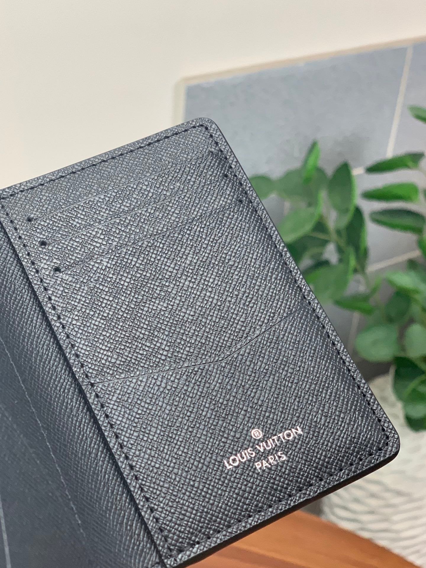 Louis Vuitton Pocket Organizer 11cm