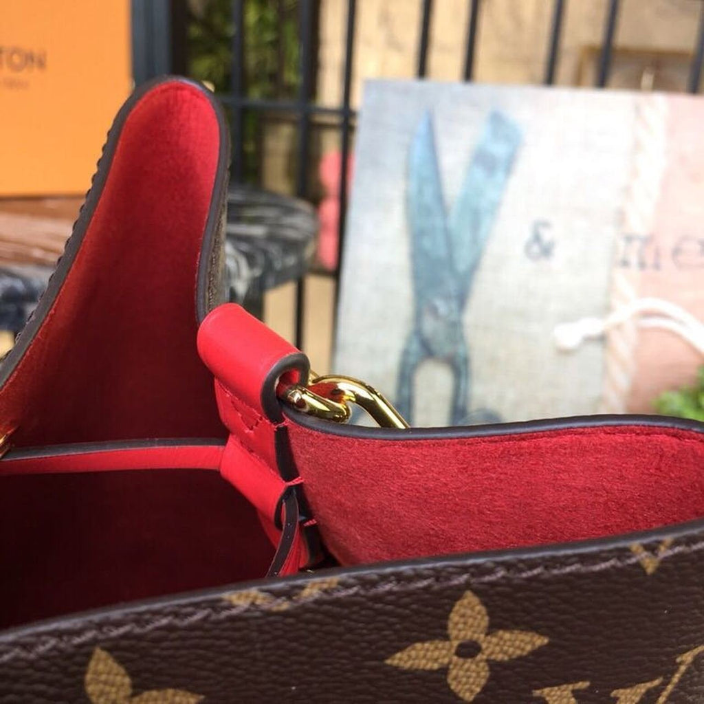 Louis Vuitton NoNo Bucket Bag Monogram Canvas Spring/Summer Collection M44020 Coquelicot