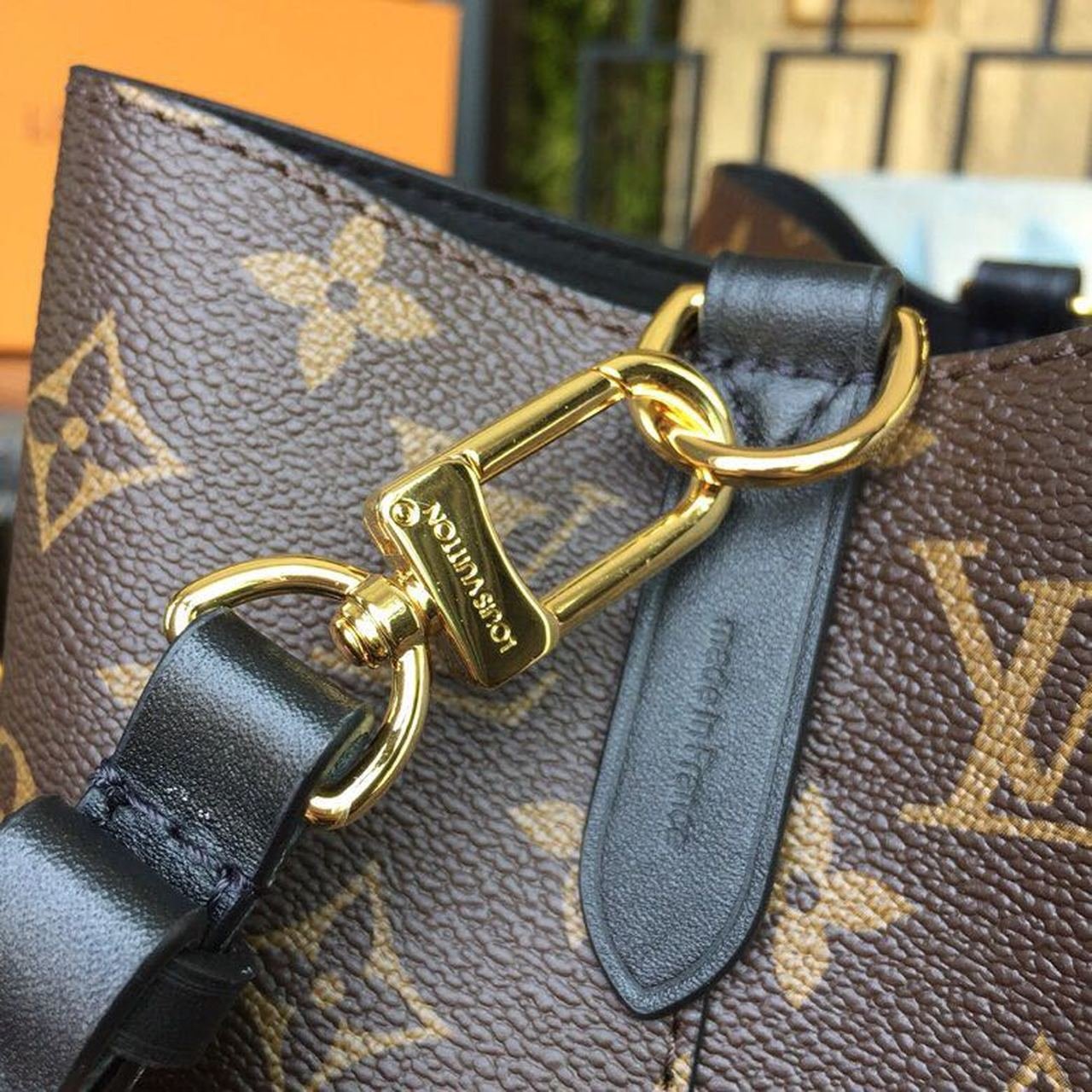 Louis Vuitton NoNo Bucket Bag Monogram Canvas Spring/Summer Collection M44020 Black