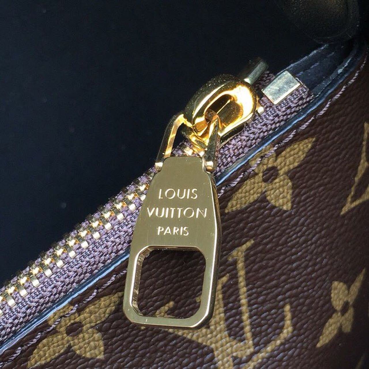Louis Vuitton NoNo Bucket Bag Monogram Canvas Spring/Summer Collection M44020 Black