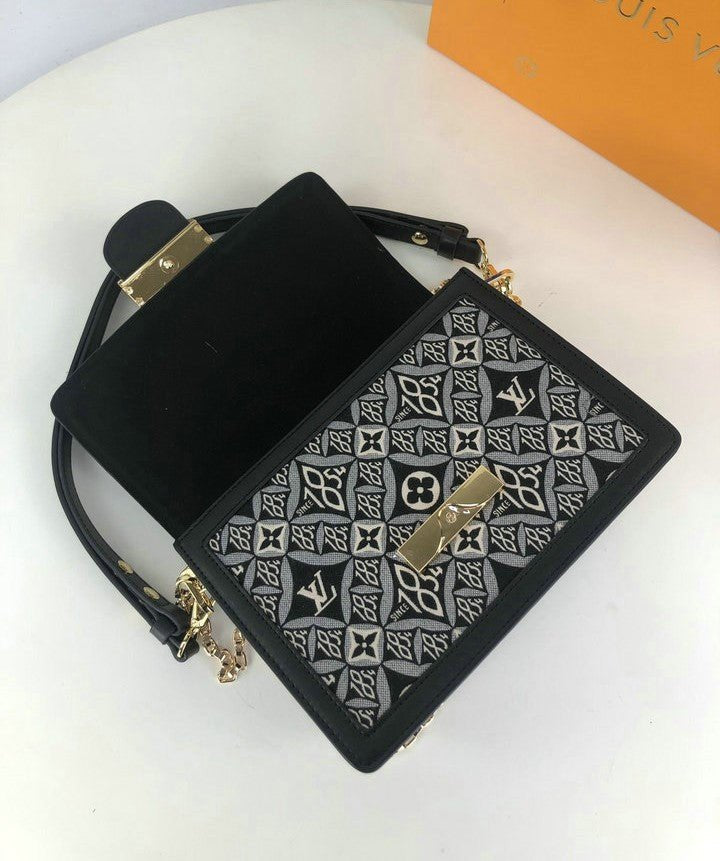Louis Vuitton Dauphine Chain 25cm Black