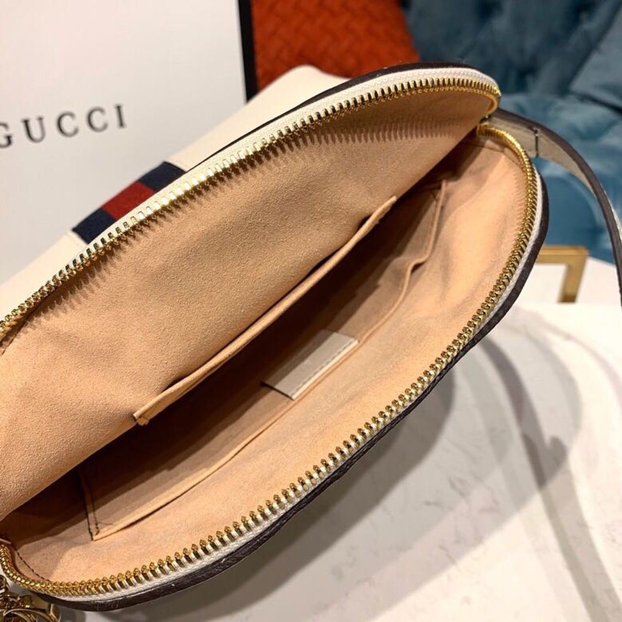Gucci Ophidia Shoulder Bag White 9in/24cm