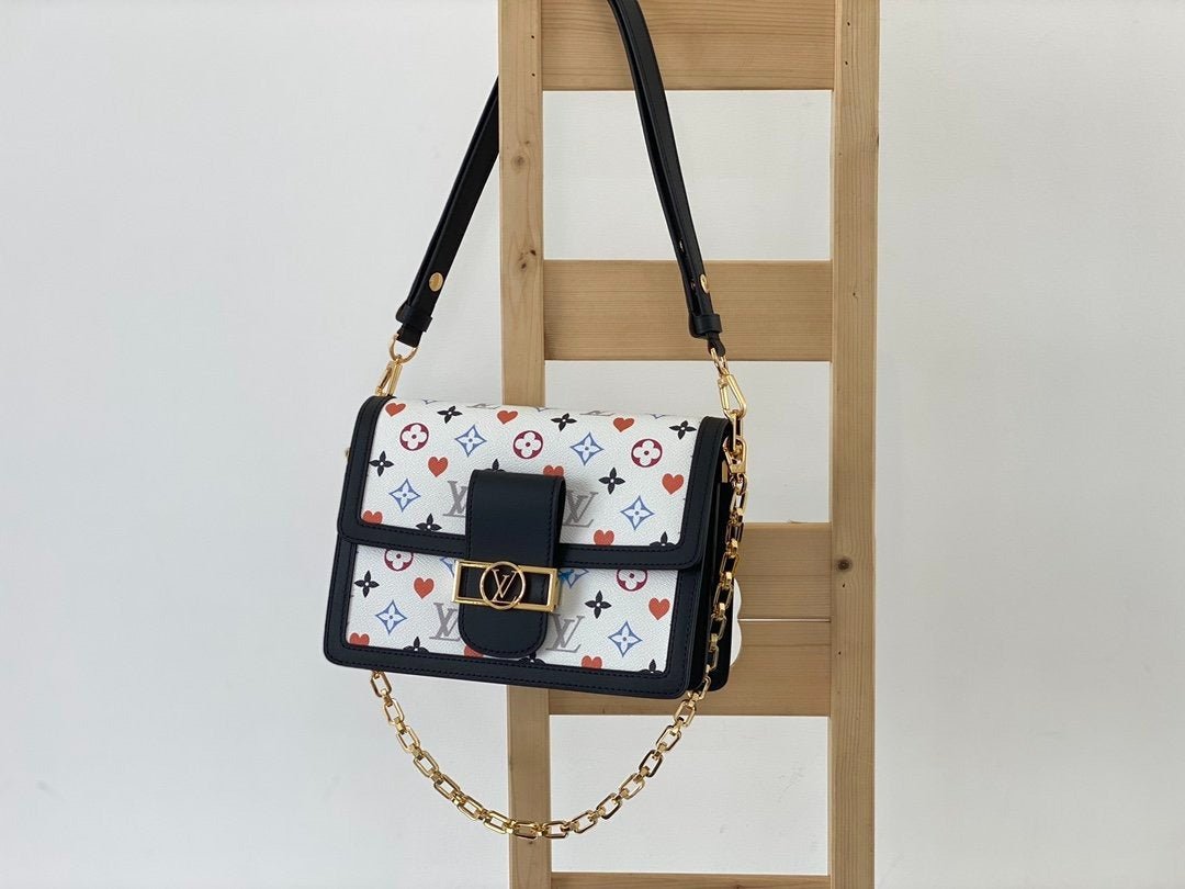 Game on dauphine mm bag