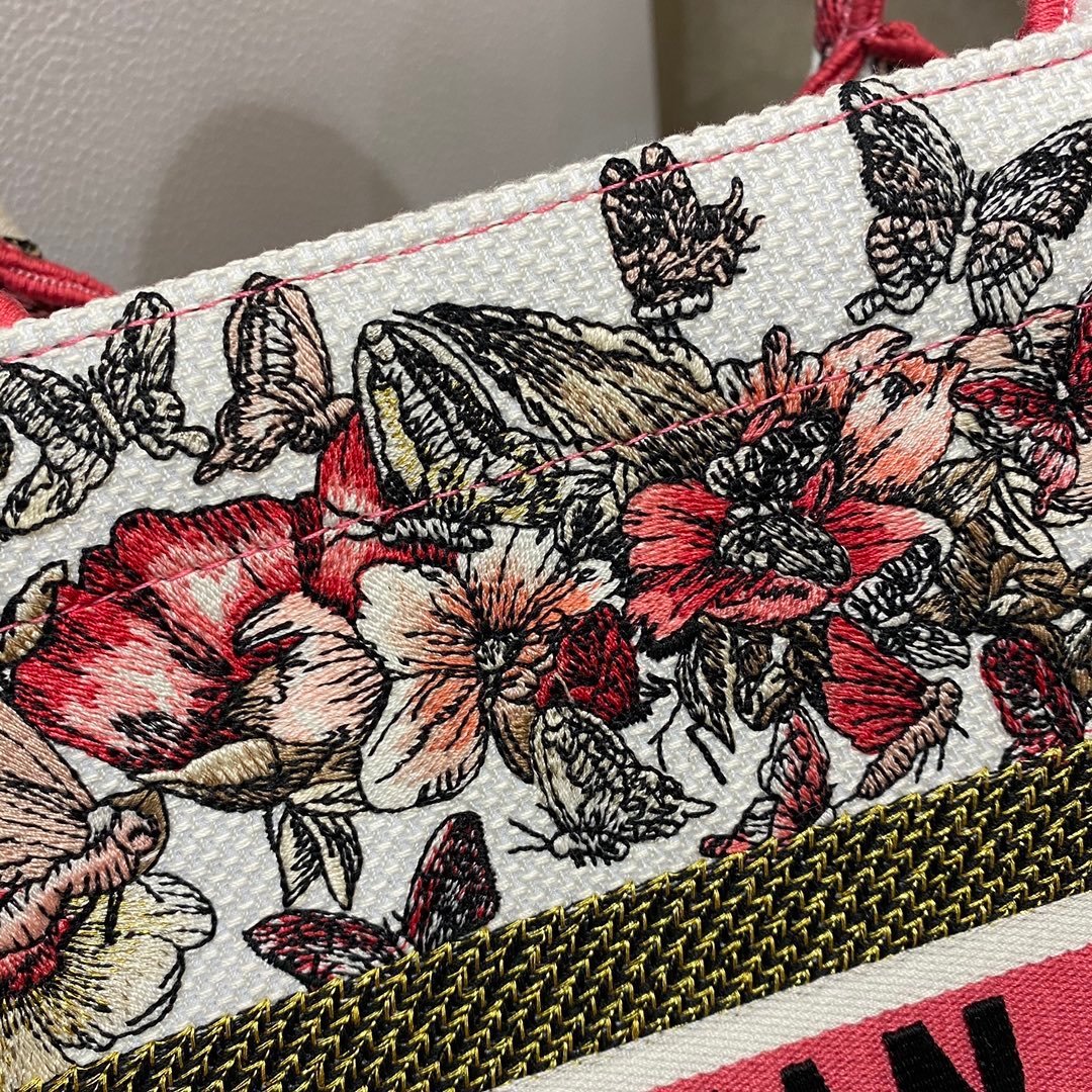 Christian Dior Medium Book Tote 36cm