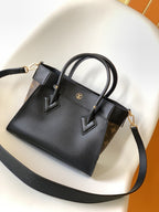 Louis Vuitton M57728 On My Side PM 30cm Black