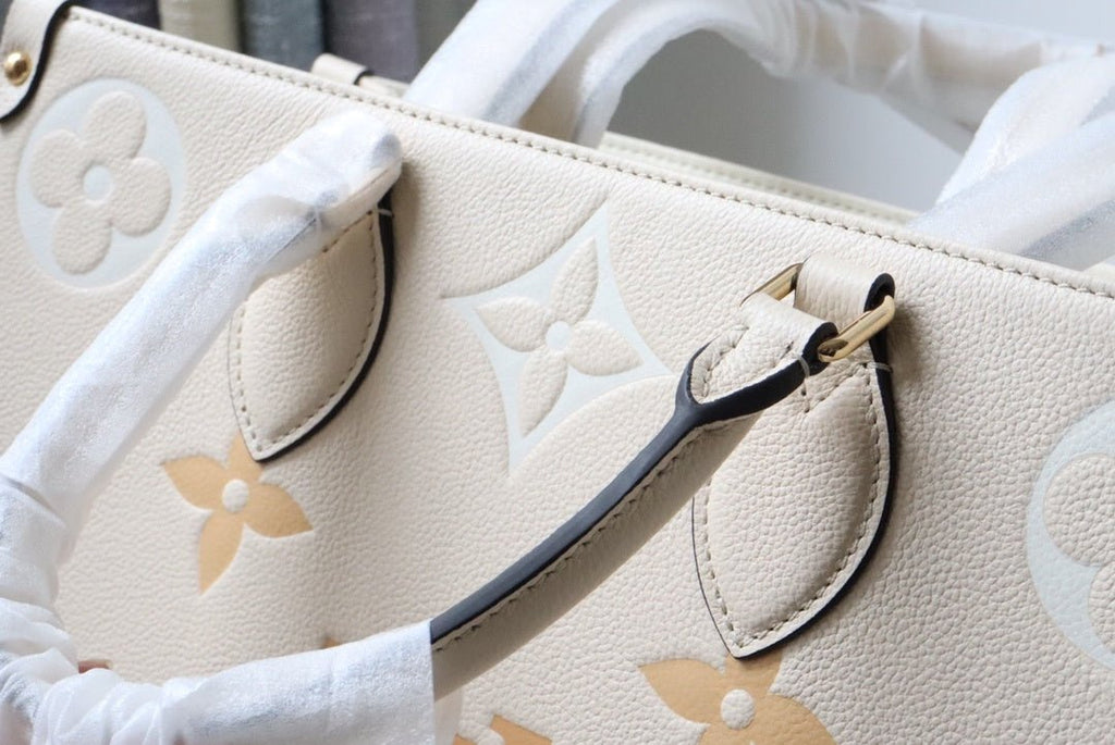 Louis Vuitton Handle Bags 35cm Cream