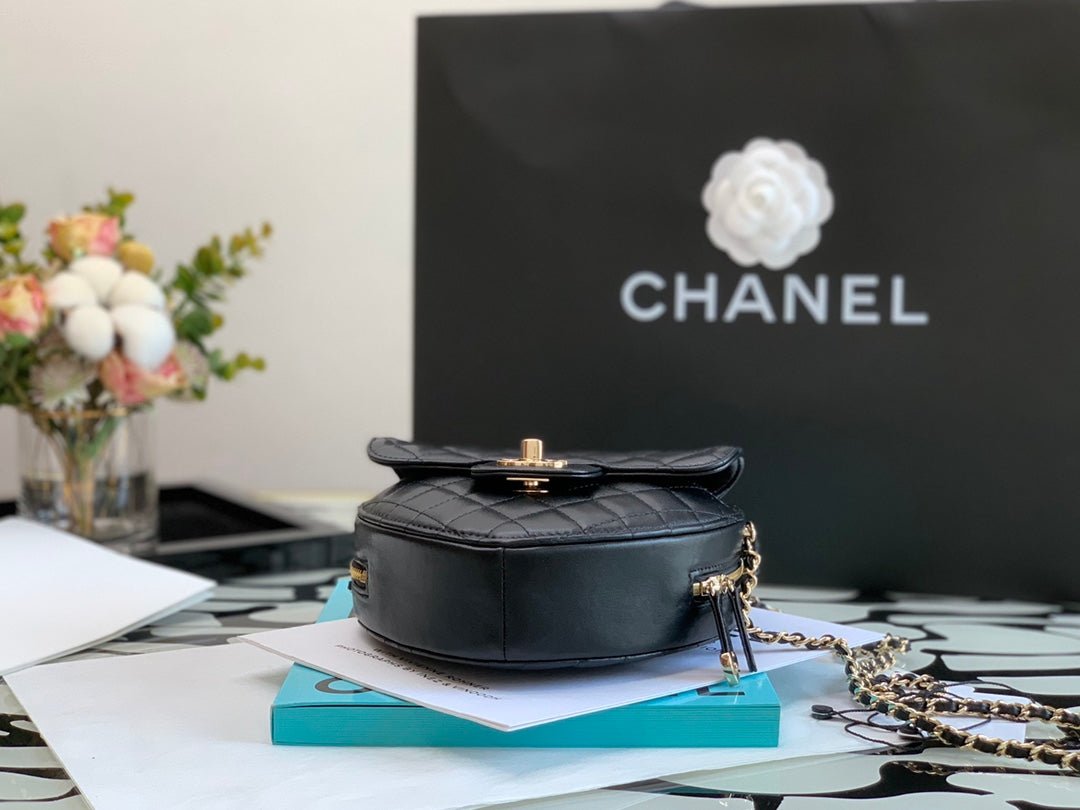 Chanel Mini Heartbag AS3191 16.5cm Black